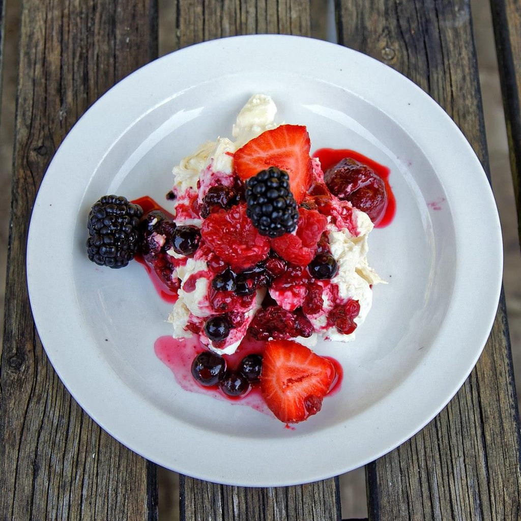 Eton Mess, um dos pratos mais simples da culinária inglesa.
