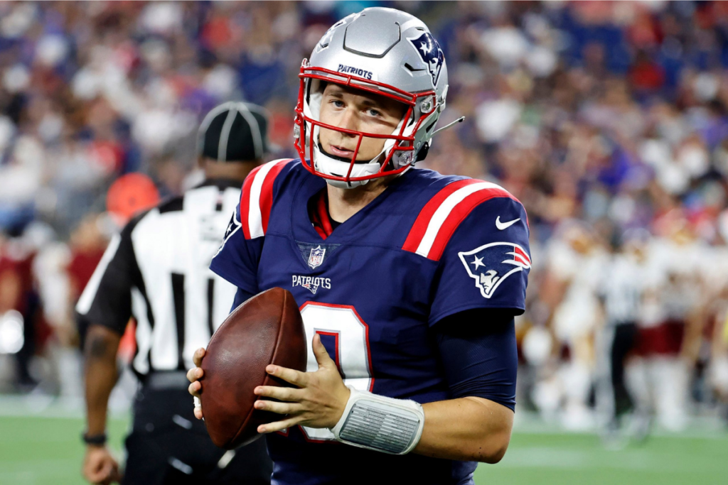 Mac Jones, novo QB titular do New England Patriots.