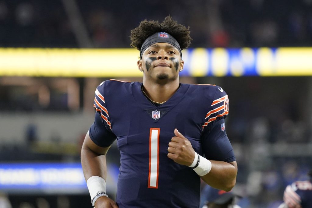 Justin Fields, novo Quarterback do Chicago Bears. 