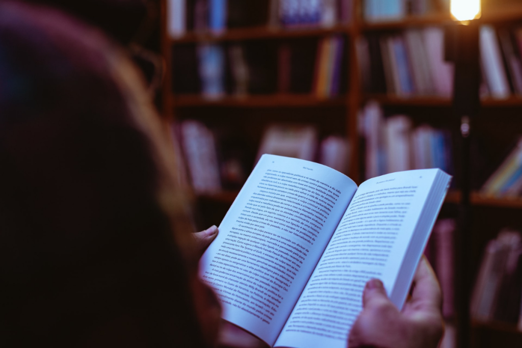 Conheça os livros com as maiores reviravoltas e finais surpreendentes.