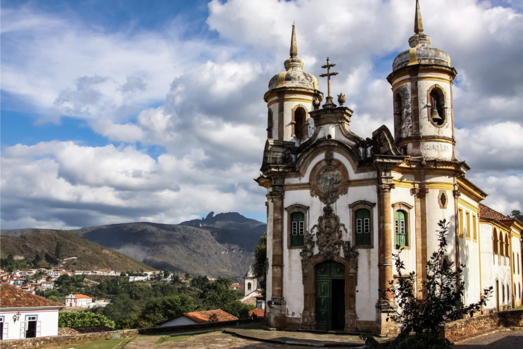 O estilo Barroco marca o período colonial do Brasil. 