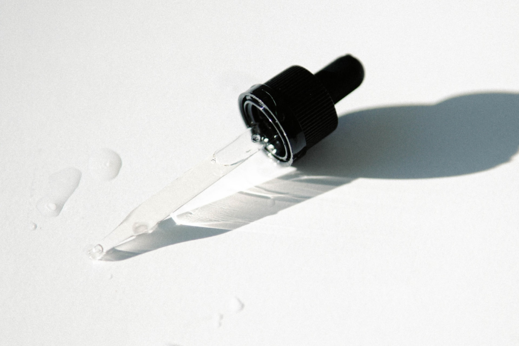 Confira 5 ácidos para adicionar a sua rotina de skincare. 