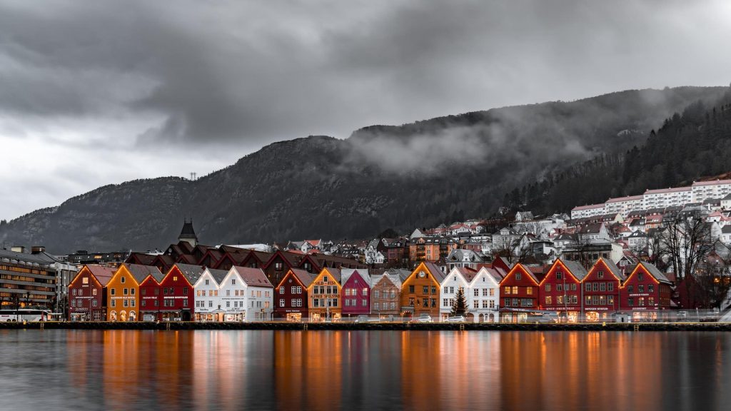 Vista de Bergen, uma das cidades da Noruega mais conhecidas.