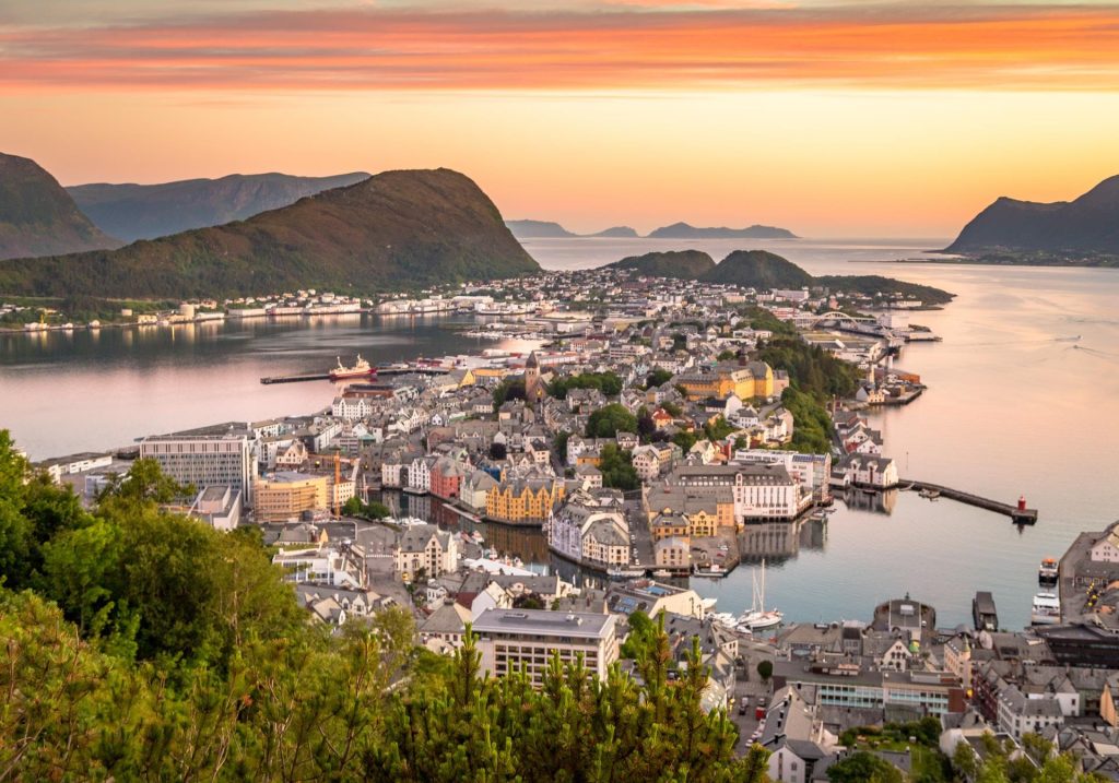 Vista de Alesund, uma das cidades mais bonitas da Noruega.
