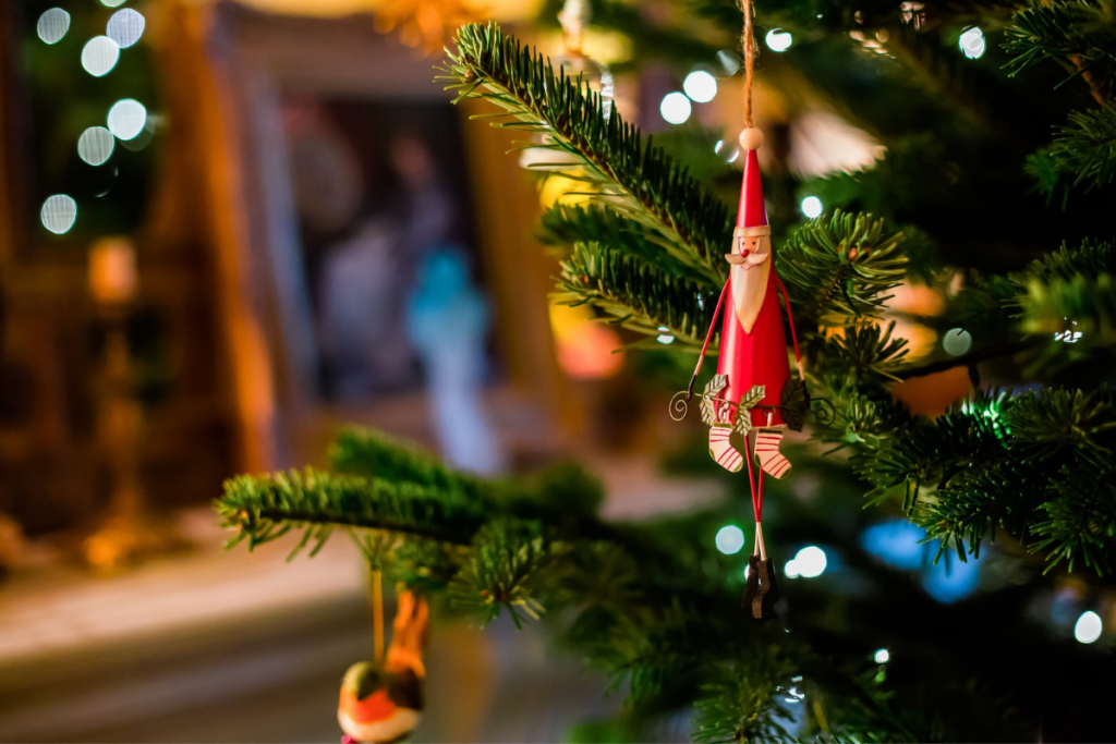 Confira os 5 melhores filmes de Natal da Netflix. 