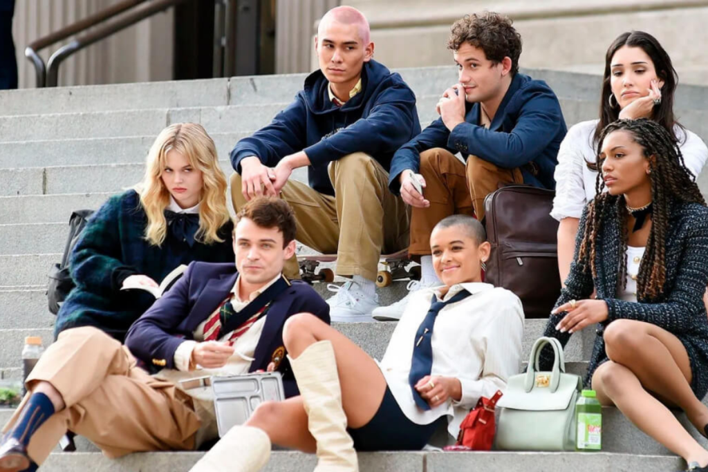 A nova versão da série traz looks mais jovens e atuais.