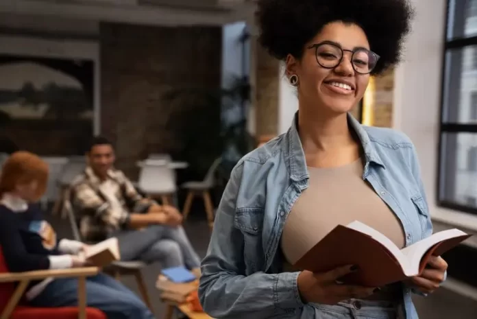 ENARE: Descubra dicas de organização para sucesso na prova l Foto: Freepik ENARE: Descubra dicas de organização para sucesso na prova l Foto: Freepik