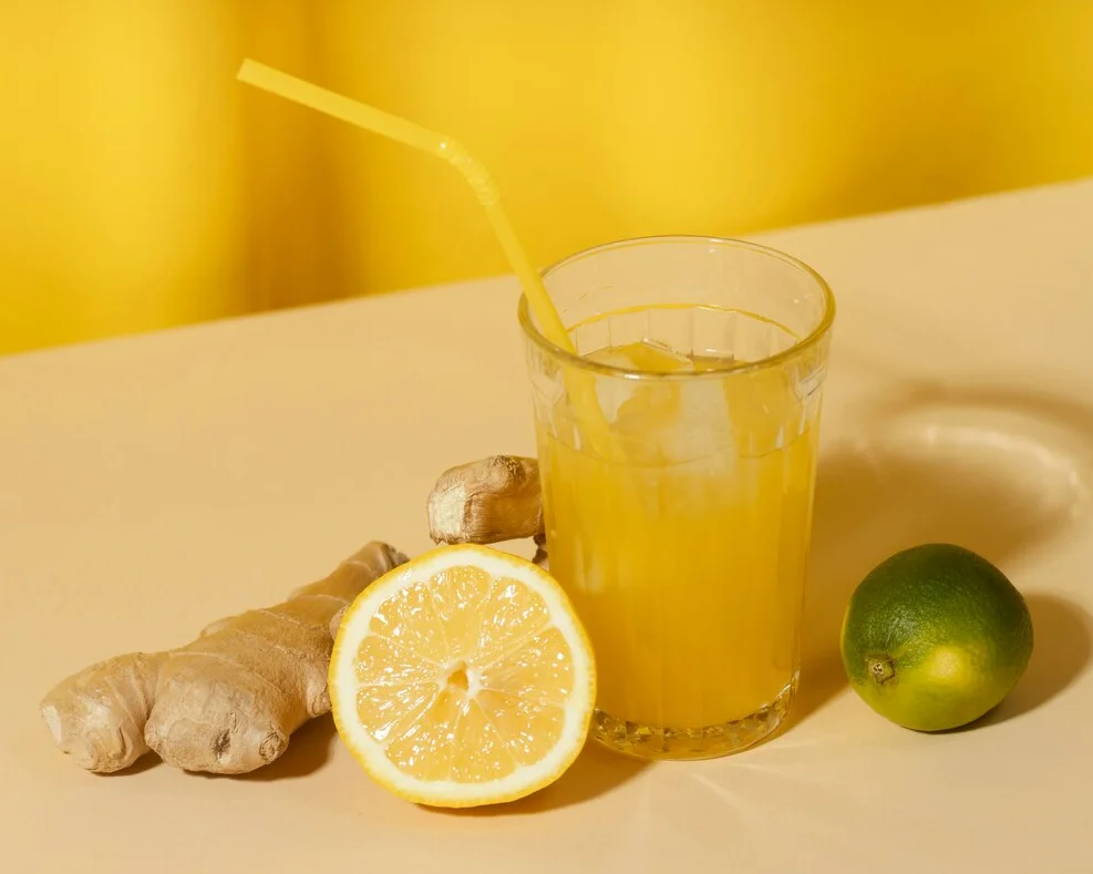 Confira algumas receitas de suco detox com gengibre