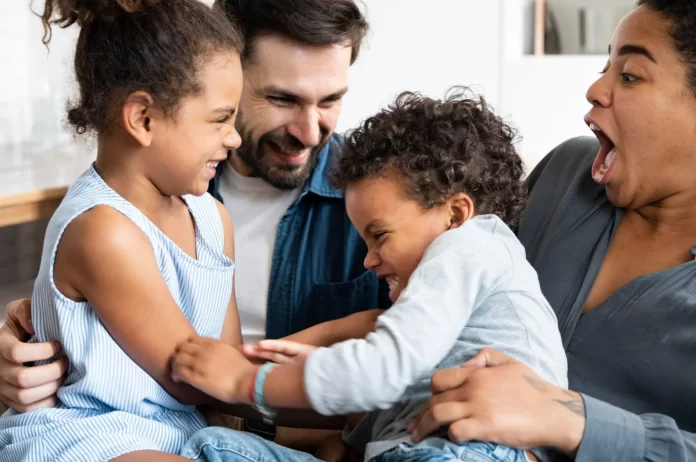 Relações Familiares Como manter um relacionamento próximo Relações Familiares Como manter um relacionamento próximo