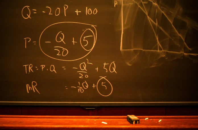 plano-de-aula-de-matemática-introdução-à-equação-do-1º-grau-com-atividades-práticas plano-de-aula-de-matemática-introdução-à-equação-do-1º-grau-com-atividades-práticas