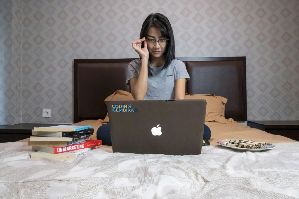 vantagens-das-aulas-de-inglês-online-para-adultos