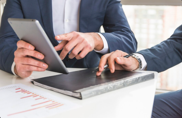 Descubra a praticidade e segurança do inventário extrajudicial online. Simplifique a partilha de bens com agilidade e total validade jurídica.