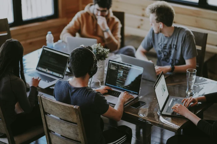 como-transformar-um-projeto-de-faculdade-em-uma-startup-rentável-Fauze-Youssef-Skaff